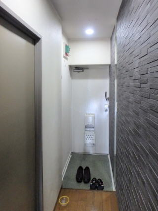 փtH[